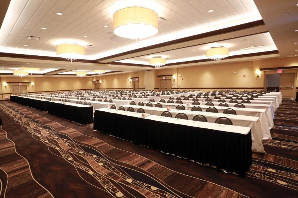 Hilton Garden Inn West Des Moines Exterior photo